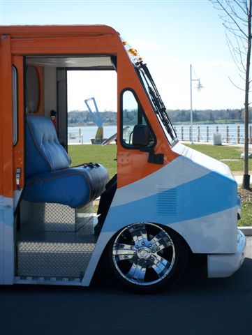 Way Cool Smoothies Truck (10).JPG